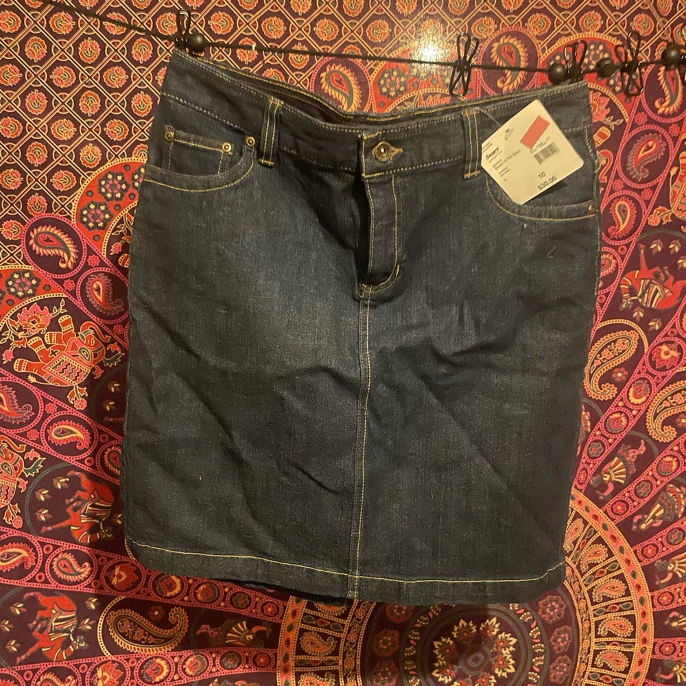 Denim skirt